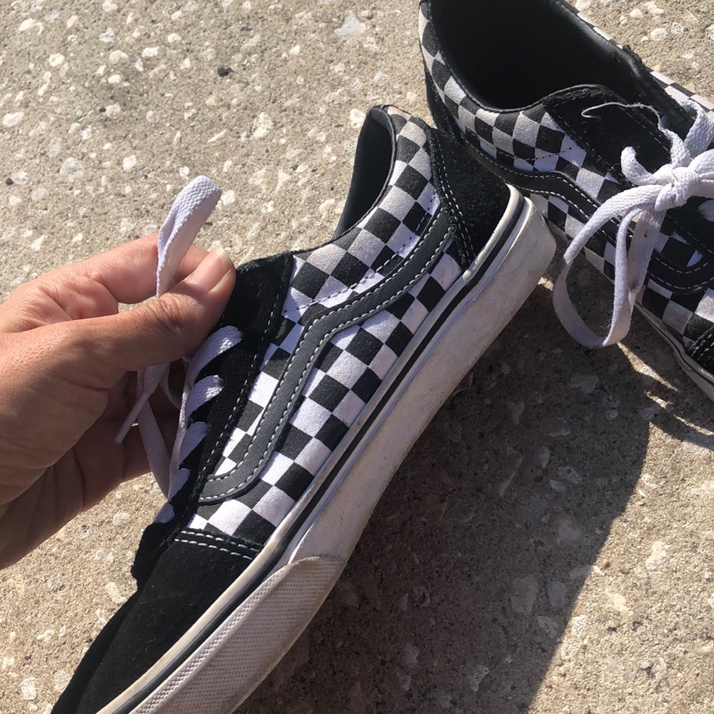 Black and white checkered vans - Picture 2 of 4